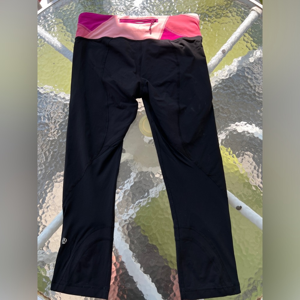 Women’s Lululemon Run: Sun Sprinter Crop Leggings Pink/Purple Size 6 - Picture 3 of 7